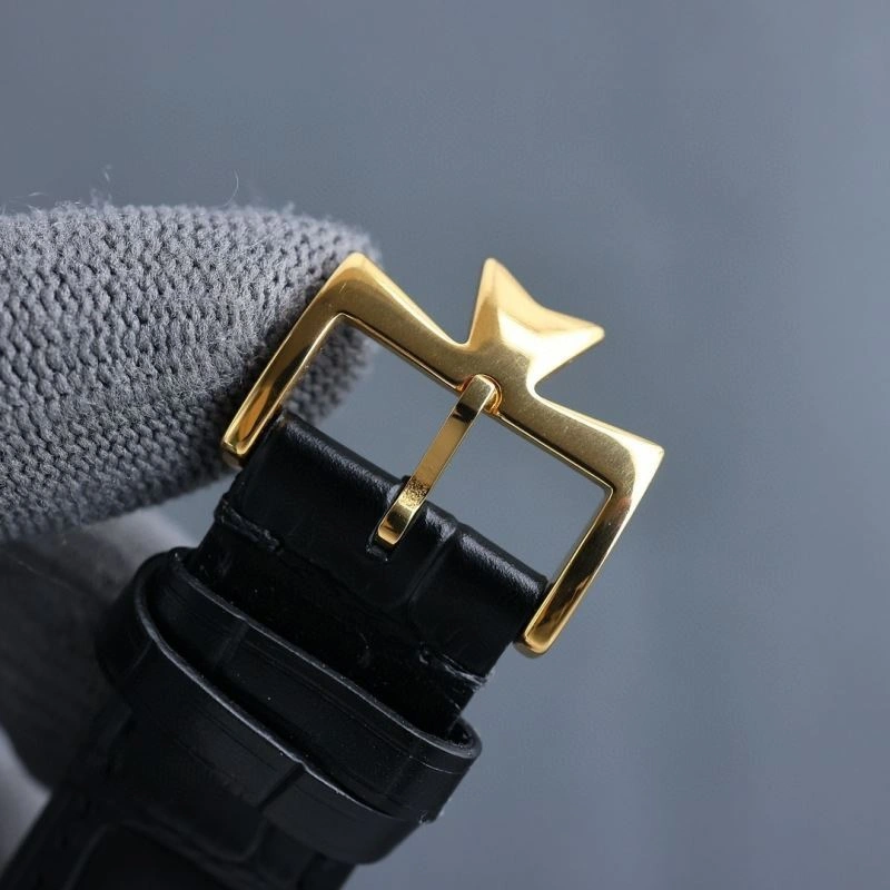 Versatile VACHERON CONSTANTIN Watches 206743