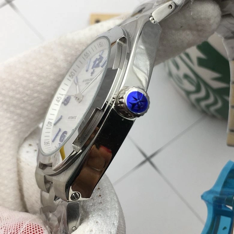 VACHERON CONSTANTIN Watches DailyWear 206350