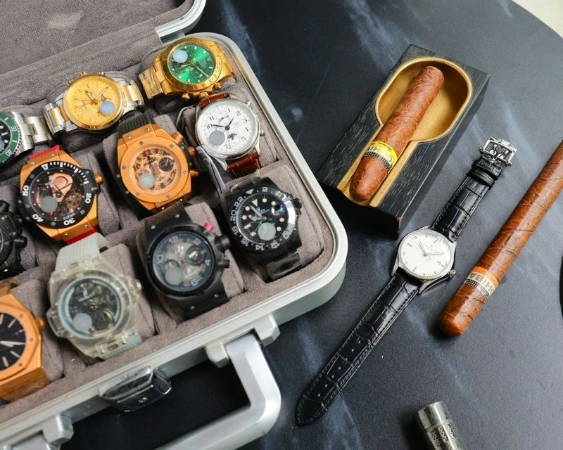 VACHERON CONSTANTIN Watches Attractive 205988