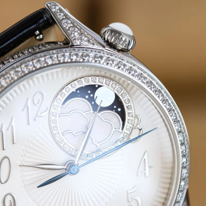 Sporty VACHERON CONSTANTIN Watches 205980