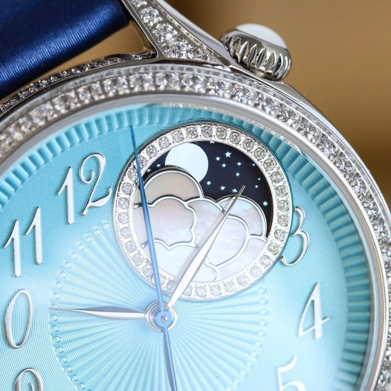 Sporty VACHERON CONSTANTIN Watches 205980