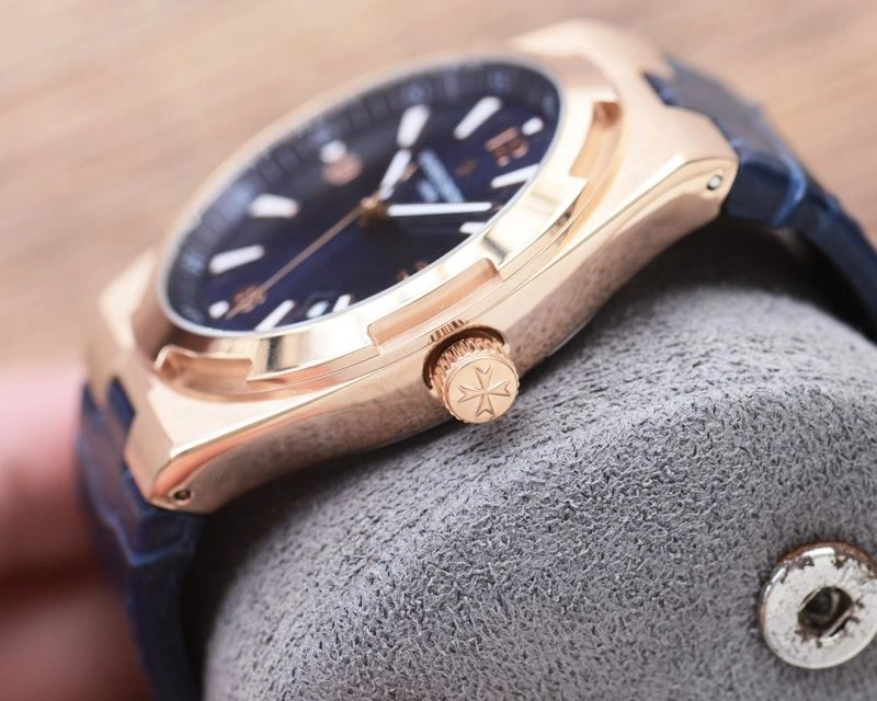 VACHERON CONSTANTIN Watches DailyWear 205922