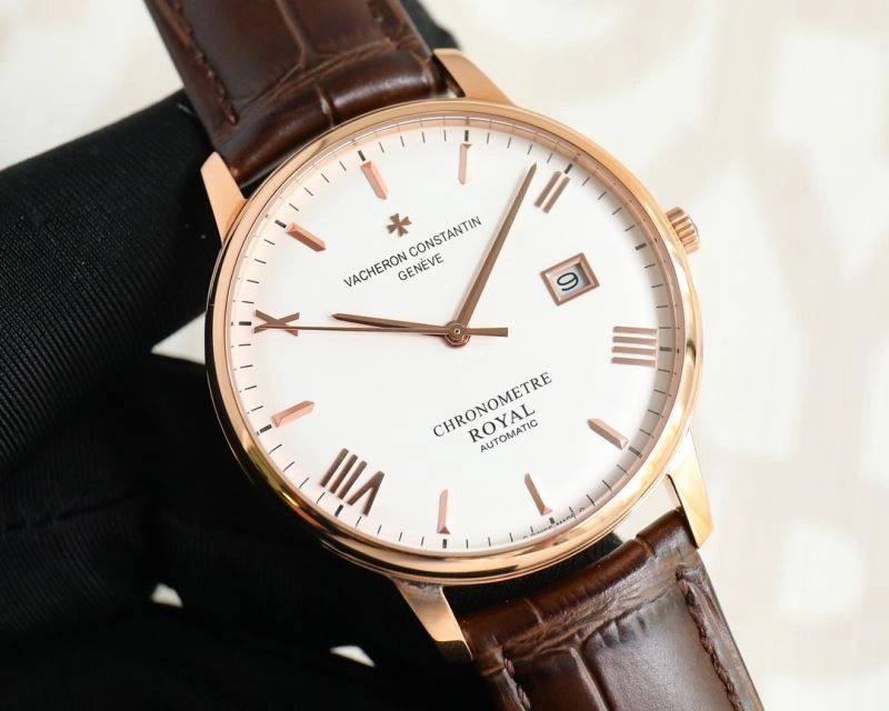 Minimalist VACHERON CONSTANTIN Watches 205852