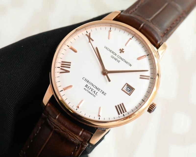 Minimalist VACHERON CONSTANTIN Watches 205852