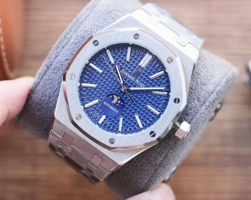 Seasonal VACHERON CONSTANTIN Watches 205767