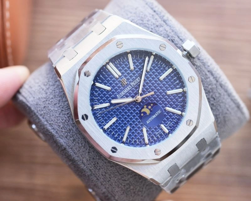 Seasonal VACHERON CONSTANTIN Watches 205767