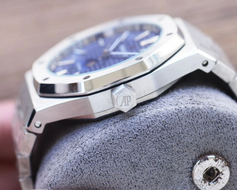 Seasonal VACHERON CONSTANTIN Watches 205767