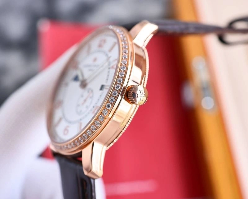 Snug VACHERON CONSTANTIN Watches 205781