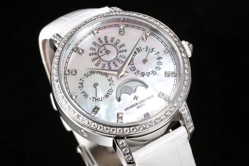 Effortless VACHERON CONSTANTIN Watches 205757