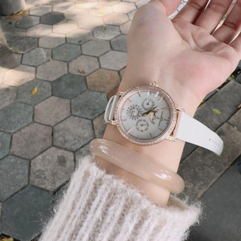 Contemporary VACHERON CONSTANTIN Watches 205457