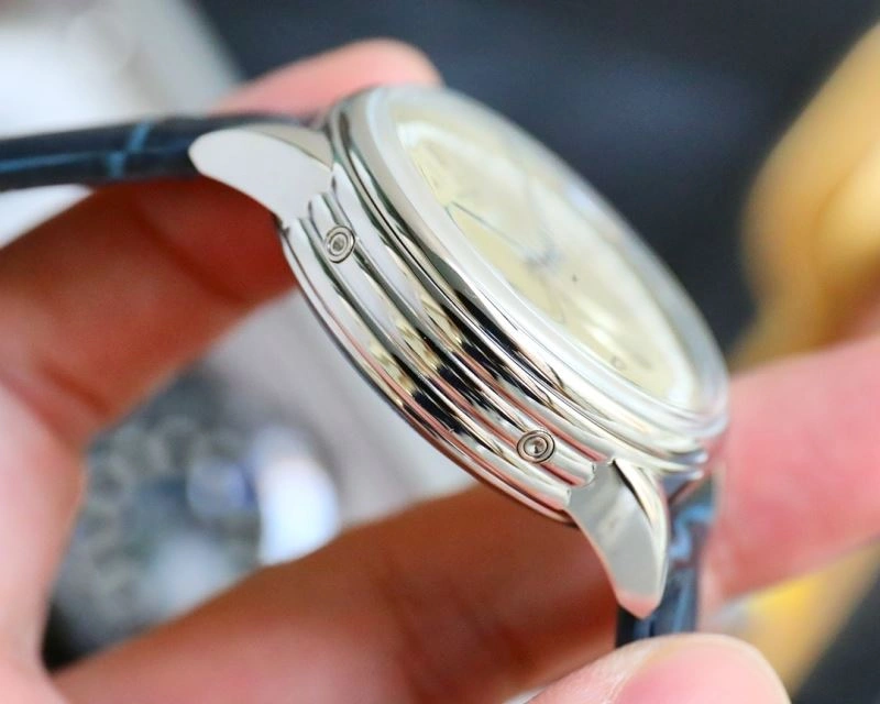 Bold VACHERON CONSTANTIN Watches 205440