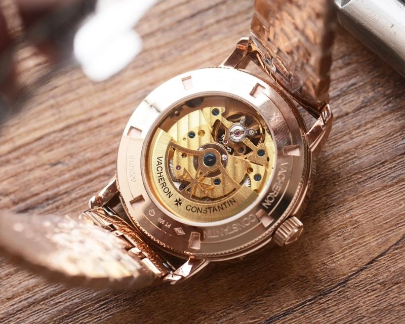 Compact VACHERON CONSTANTIN Watches 205452