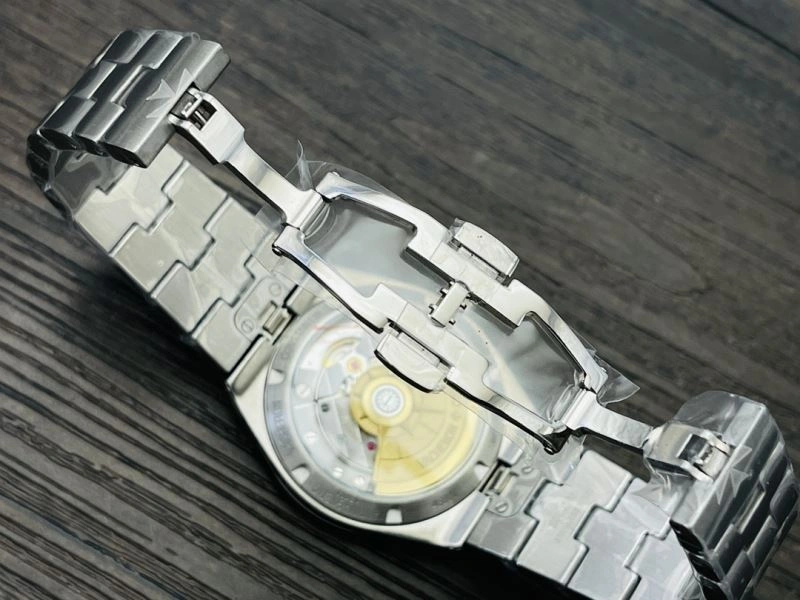 VACHERON CONSTANTIN Watches Trendy 205451