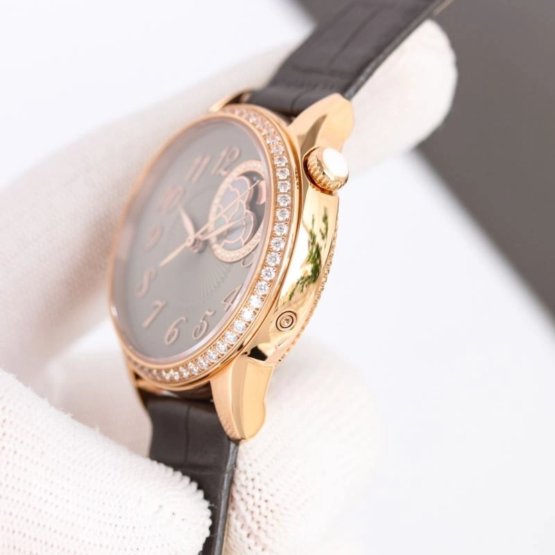 Snug VACHERON CONSTANTIN Watches 205213