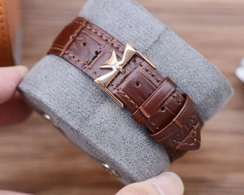 Compact VACHERON CONSTANTIN Watches 204916
