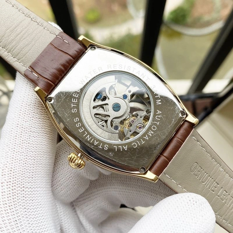 Sporty VACHERON CONSTANTIN Watches 204889