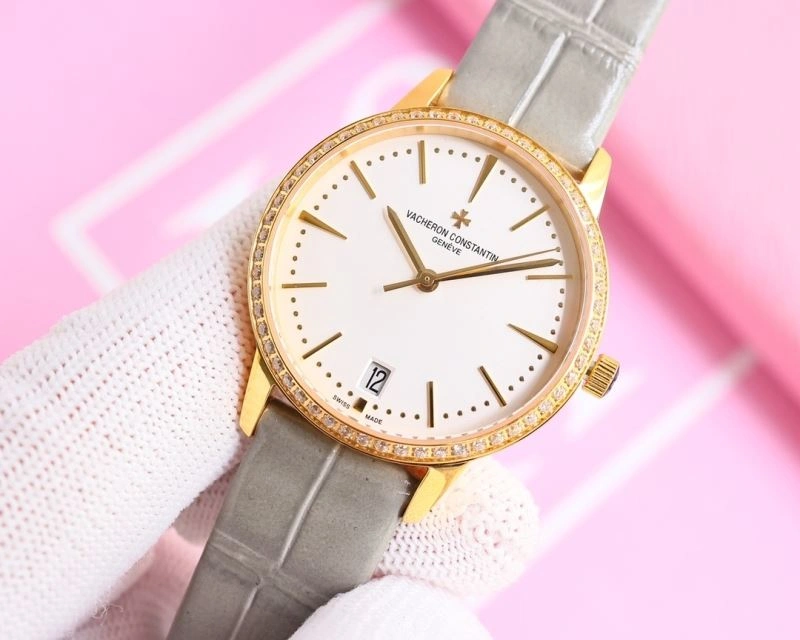 Minimalist VACHERON CONSTANTIN Watches 204819