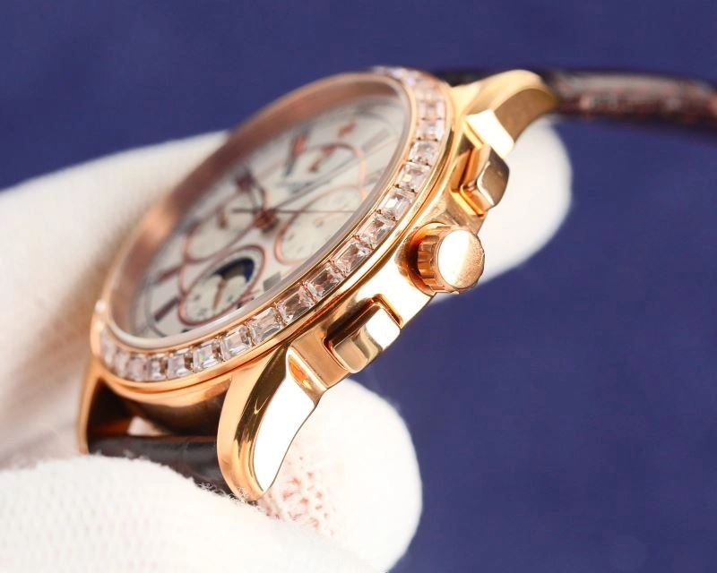 VACHERON CONSTANTIN Watches Attractive 204808