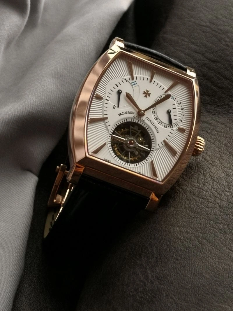 UrbanChic VACHERON CONSTANTIN Watches 204693
