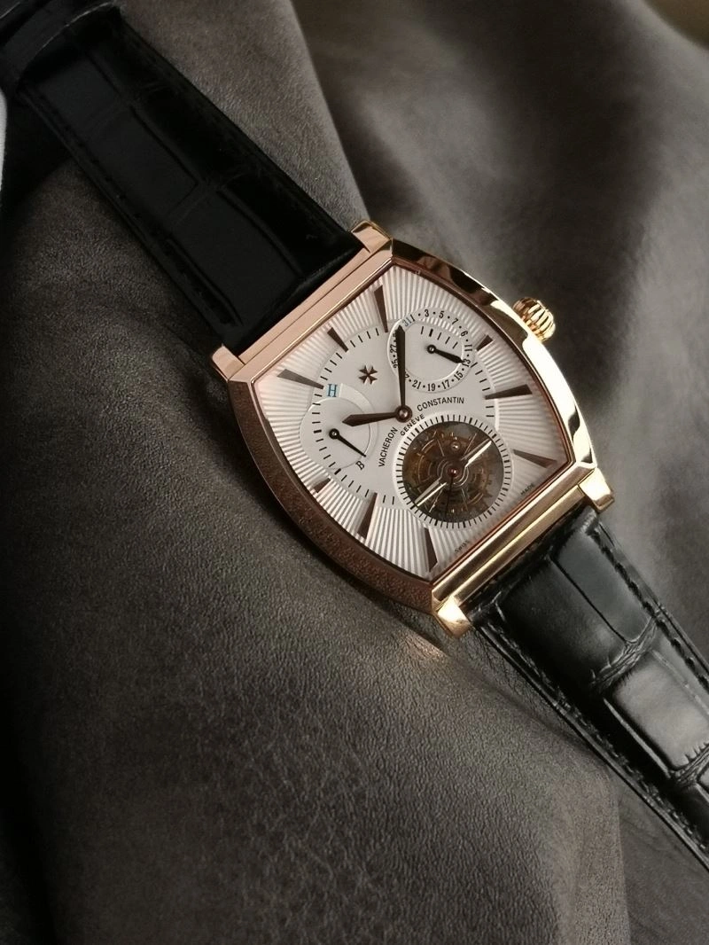 UrbanChic VACHERON CONSTANTIN Watches 204693