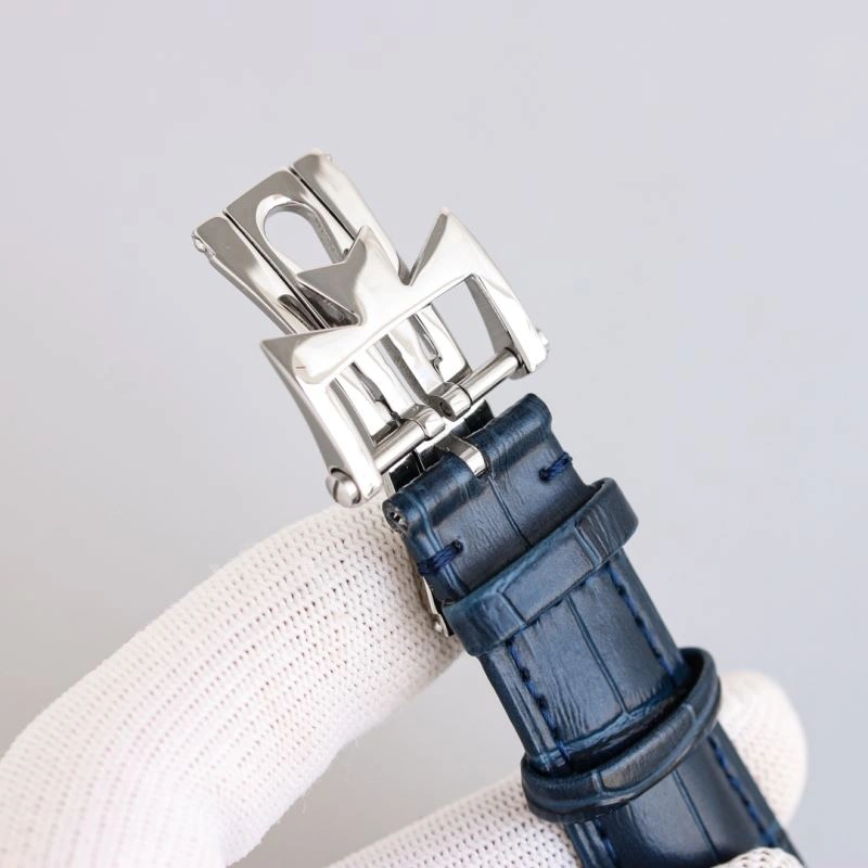 Sleek VACHERON CONSTANTIN Watches 204689