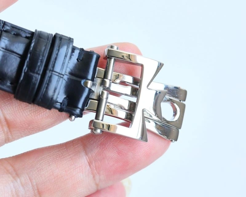 VACHERON CONSTANTIN Watches Snug 204518