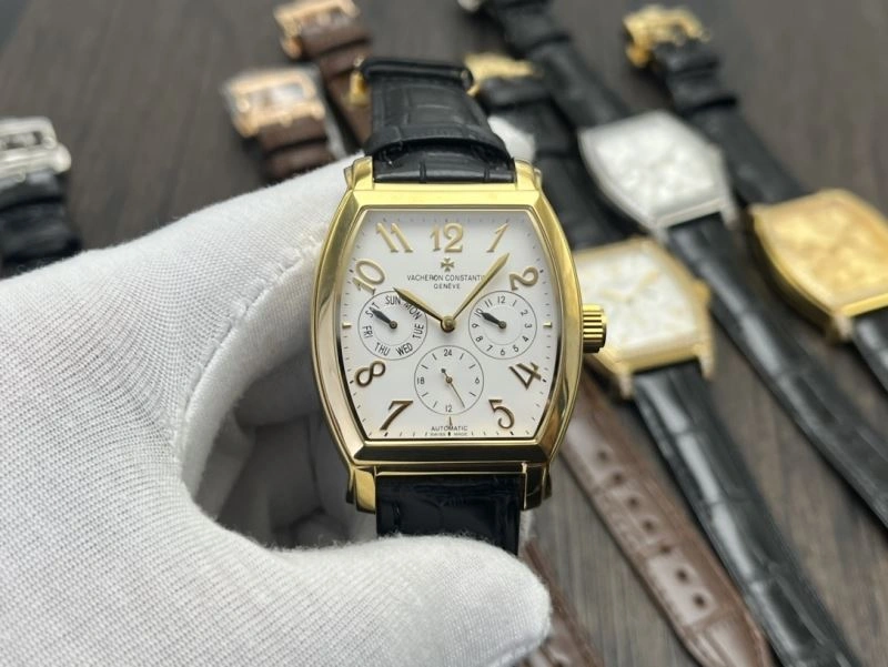 Sporty VACHERON CONSTANTIN Watches 204453