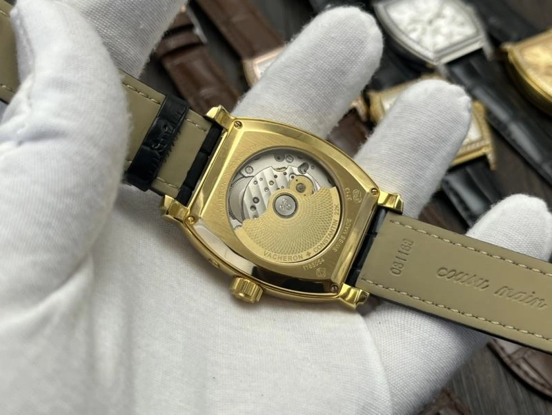 Sporty VACHERON CONSTANTIN Watches 204453