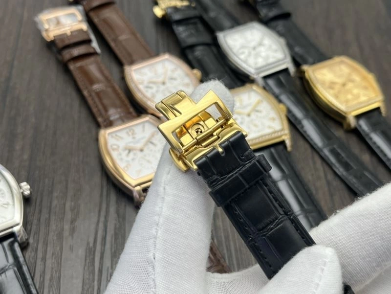 Sporty VACHERON CONSTANTIN Watches 204453