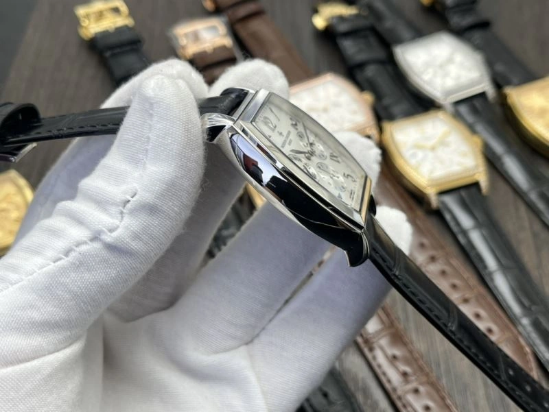 Elegant VACHERON CONSTANTIN Watches 204459
