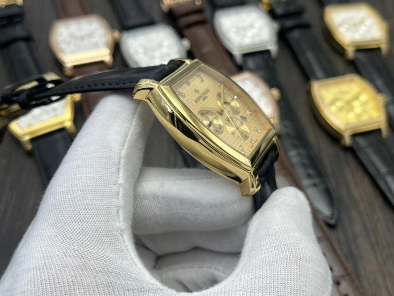 VACHERON CONSTANTIN Watches UrbanChic 204410