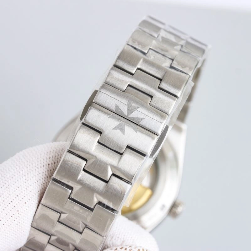 VACHERON CONSTANTIN Watches Sporty 204360