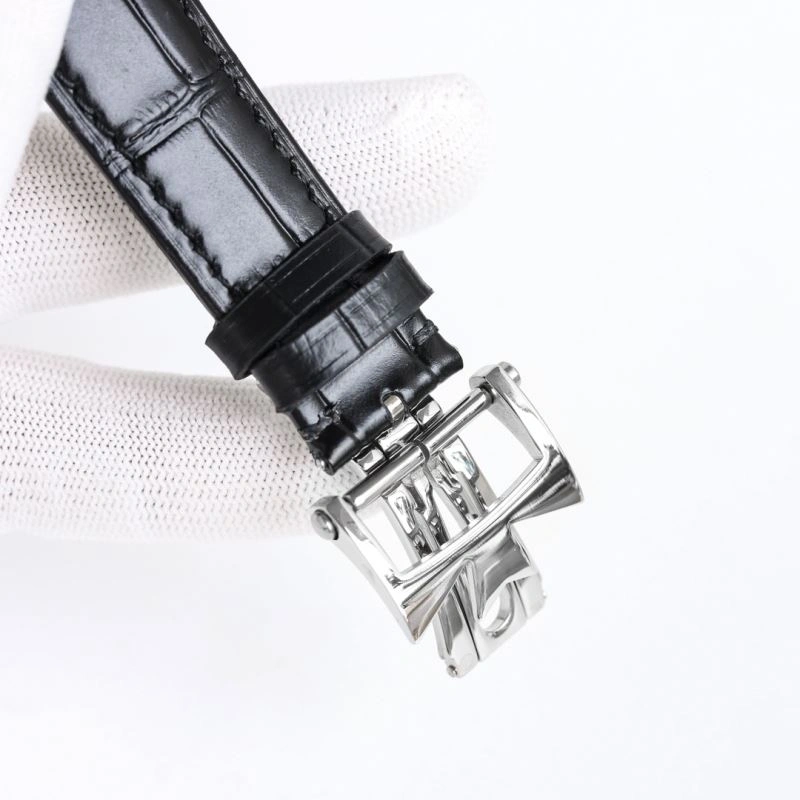 VACHERON CONSTANTIN Watches RelaxedFit 204323