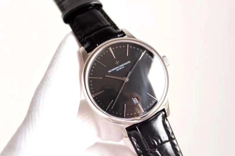 Minimalist VACHERON CONSTANTIN Watches 204314