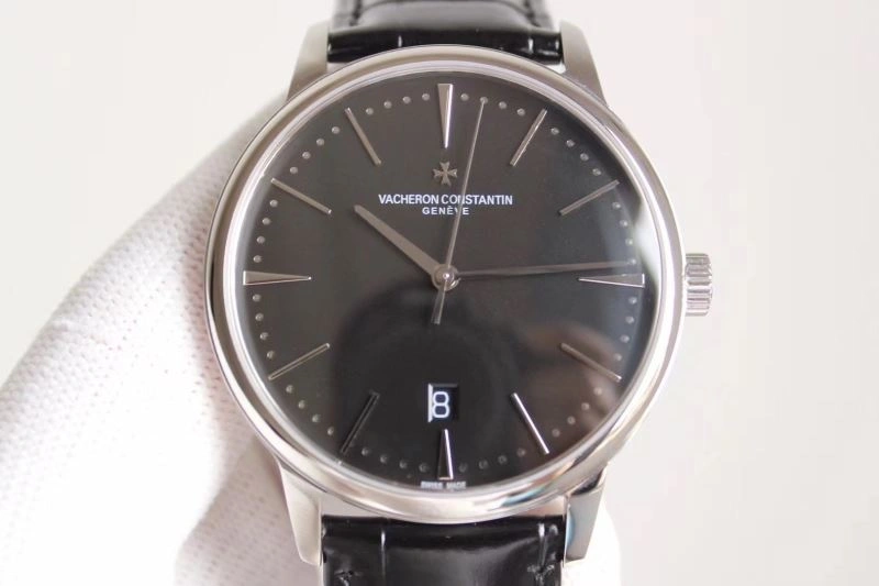 Minimalist VACHERON CONSTANTIN Watches 204314