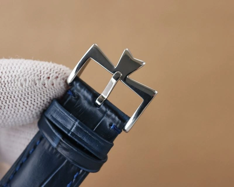 Compact VACHERON CONSTANTIN Watches 205184