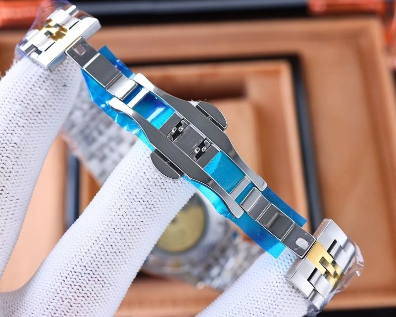 VACHERON CONSTANTIN Watches Lightweight 205048