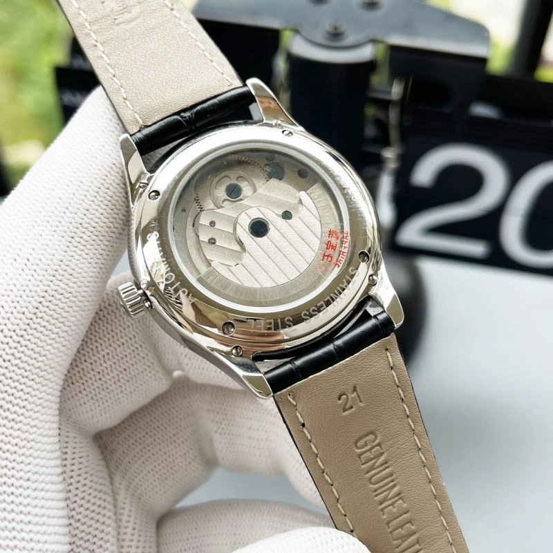 Stylish VACHERON CONSTANTIN Watches 204958