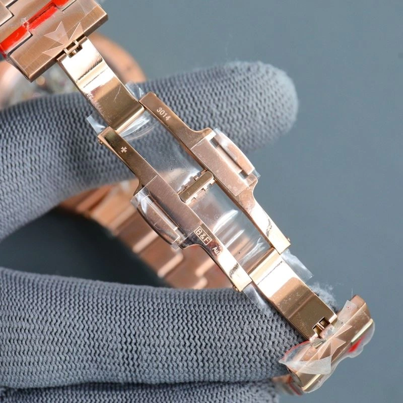 VACHERON CONSTANTIN Watches FashionForward 204941