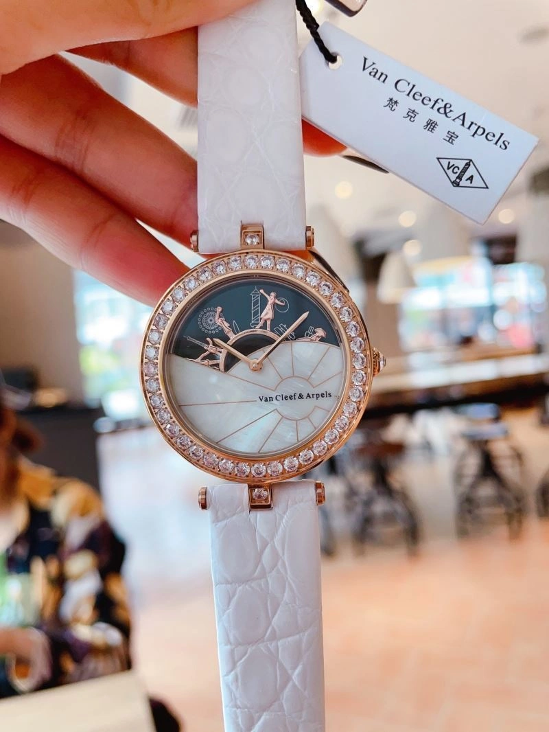 Attractive VAN CLEEF ARPELS Watches 206880