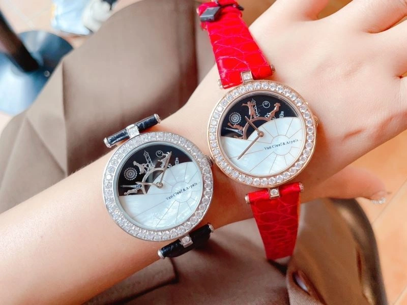 Sophisticated VAN CLEEF ARPELS Watches 206874