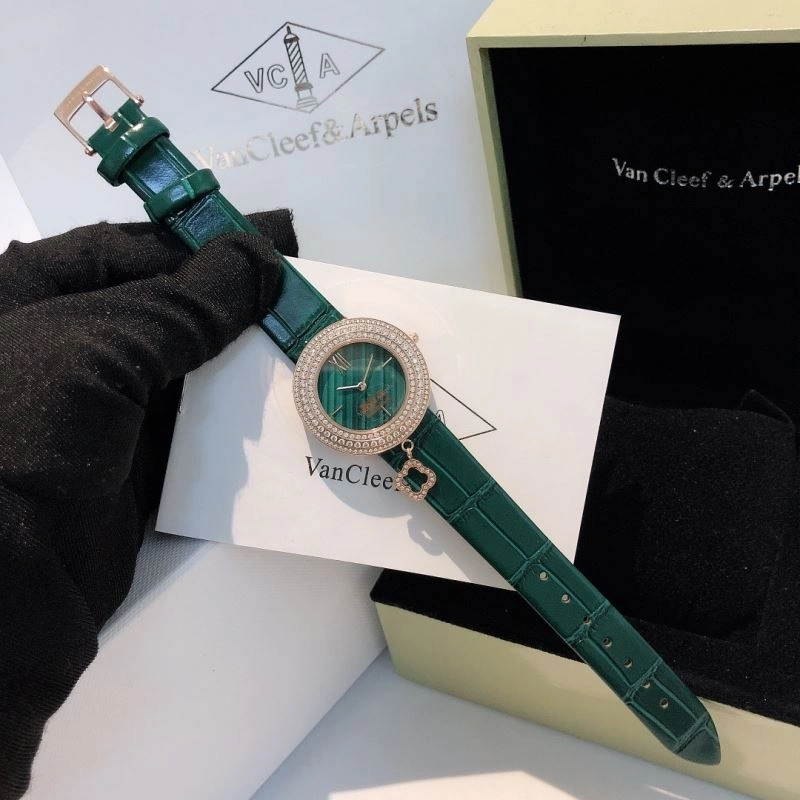VAN CLEEF ARPELS Watches Chic 206867