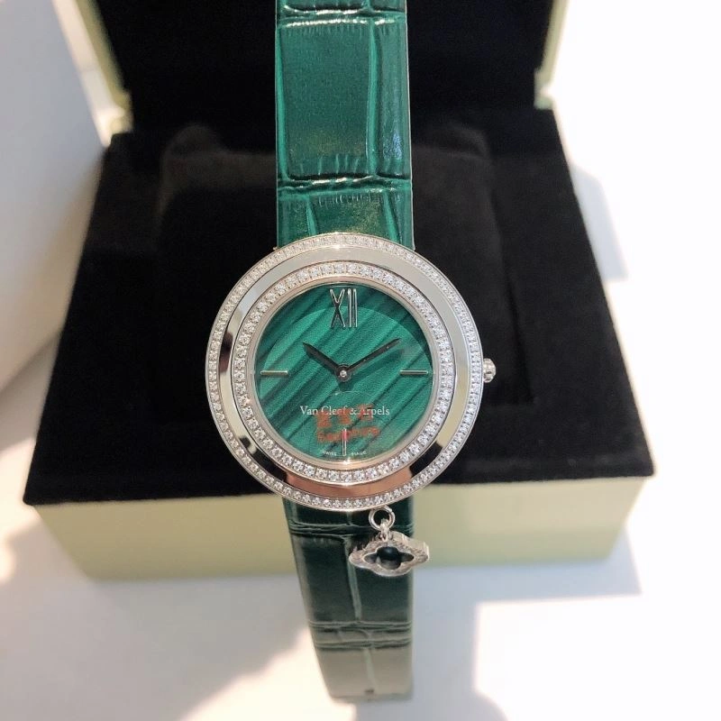 VAN CLEEF ARPELS Watches Chic 206867
