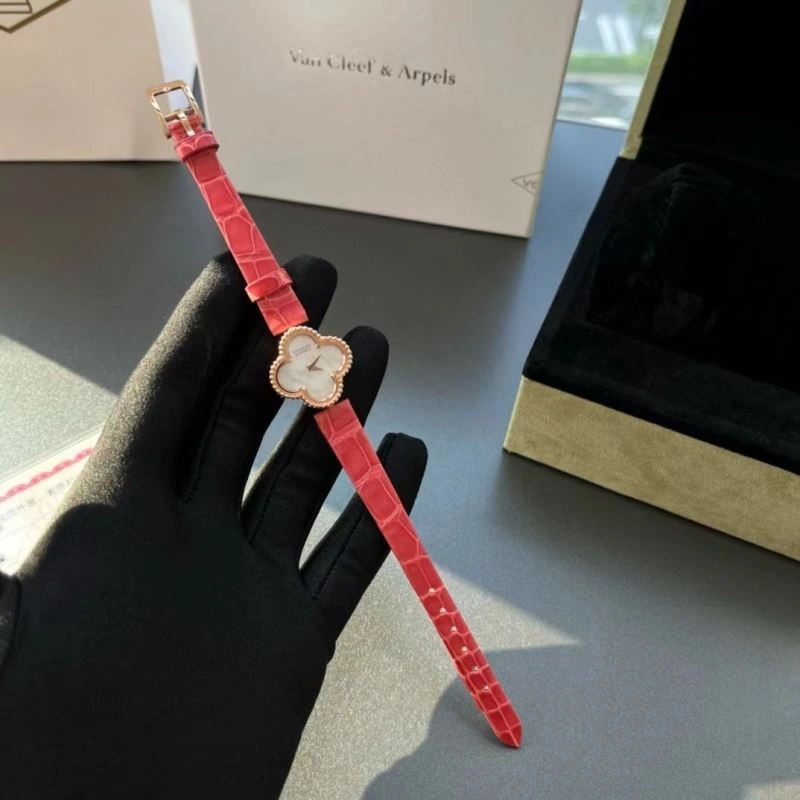 WrinkleFree VAN CLEEF ARPELS Watches 206857