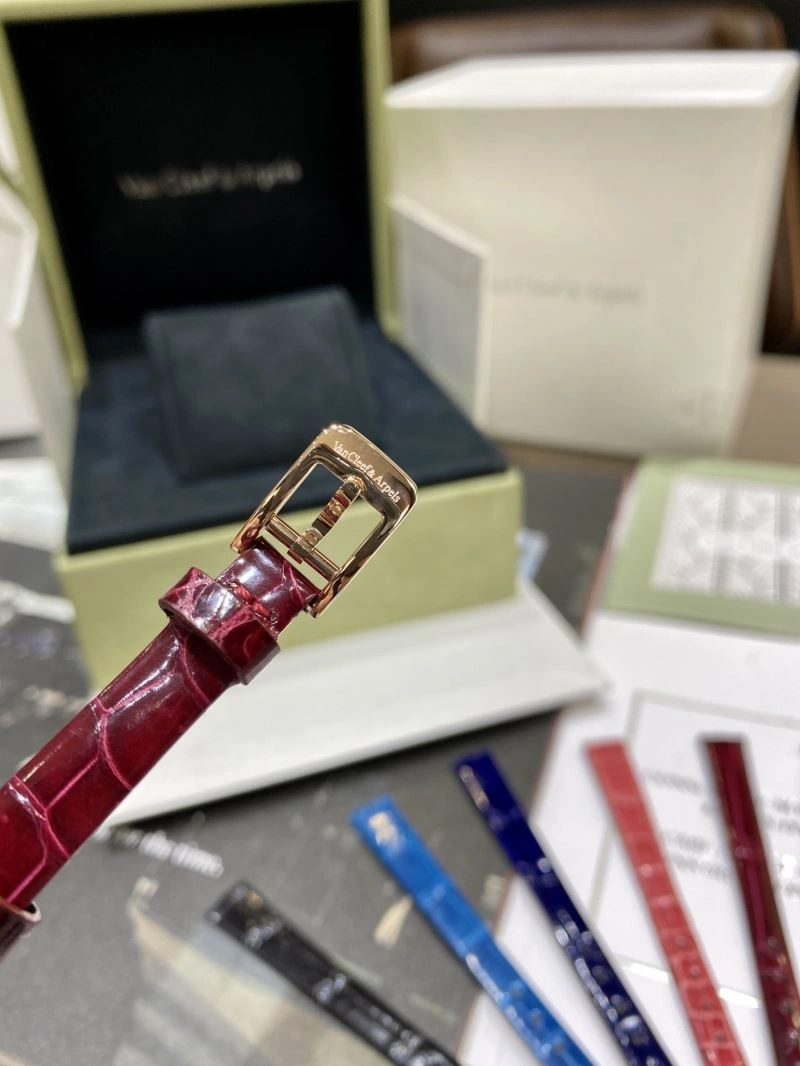 VAN CLEEF ARPELS Watches Durable 206852