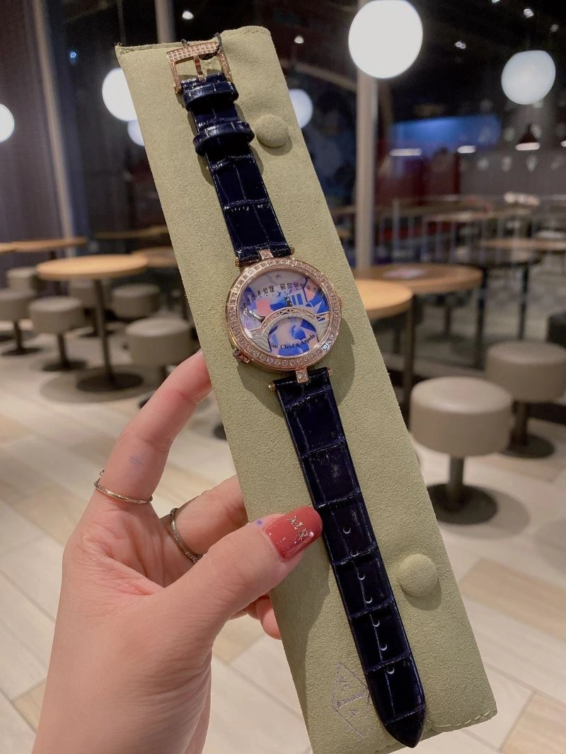 UrbanChic VAN CLEEF ARPELS Watches 206844