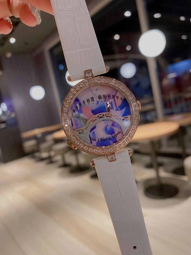 Minimalist VAN CLEEF ARPELS Watches 206831
