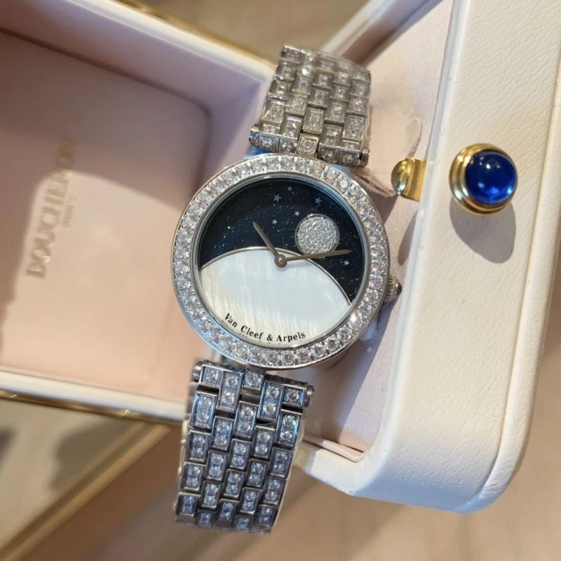 VAN CLEEF ARPELS Watches TimelessDesign 206824