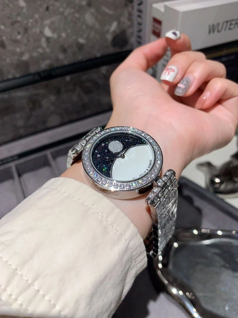 SoftTouch VAN CLEEF ARPELS Watches 206845