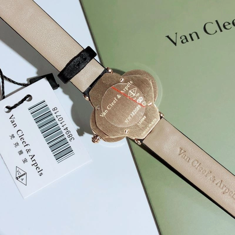 VAN CLEEF ARPELS Watches RelaxedFit 206825